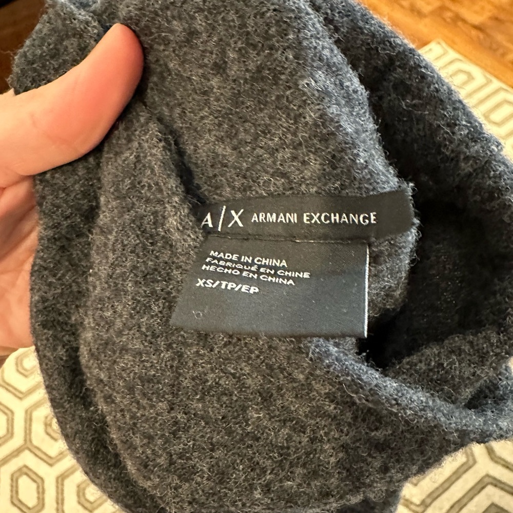 Women xs sweaters Armani exchange like new